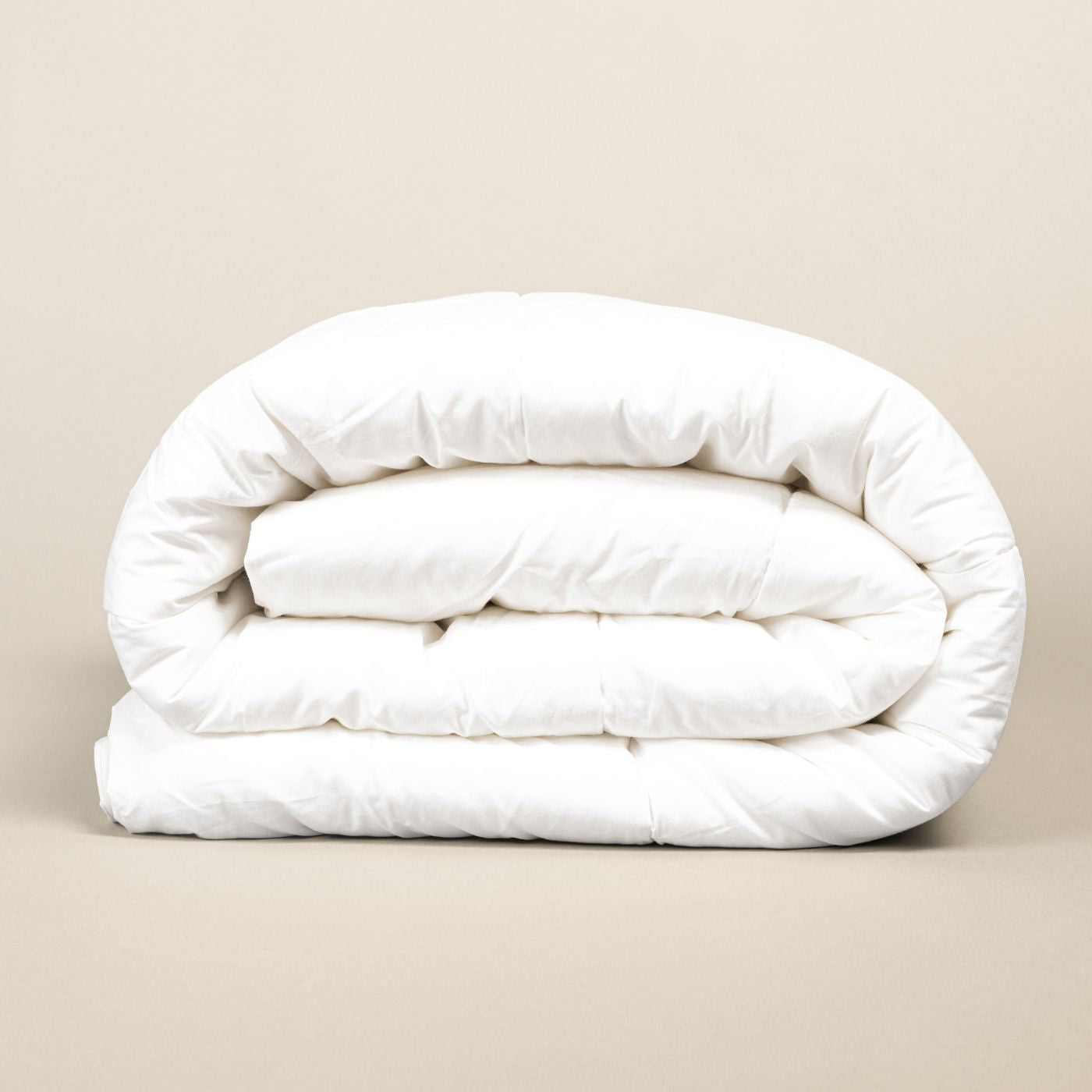 CrispWeave Cotton Snug Comforter